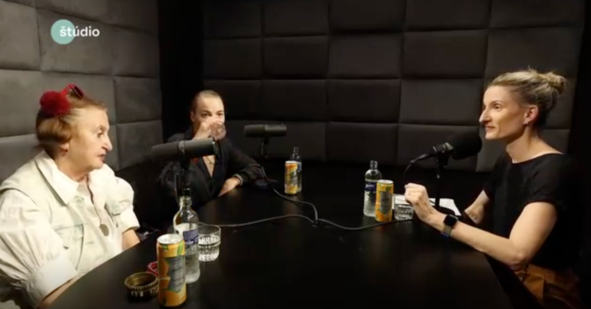 Eva Holubová v talkšou Adela trochu inak.