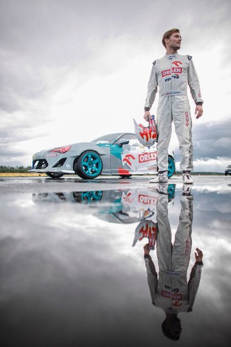 Kuba Przygoński ustanowił nowy rekord Guinnessa prędkości jazdy w drifcie