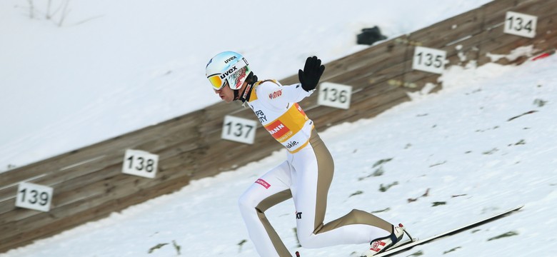 PŚ w skokach: Kamil Stoch prowadzi po pierwszej serii w Wiśle. Maciej Kot na trzecim miejscu