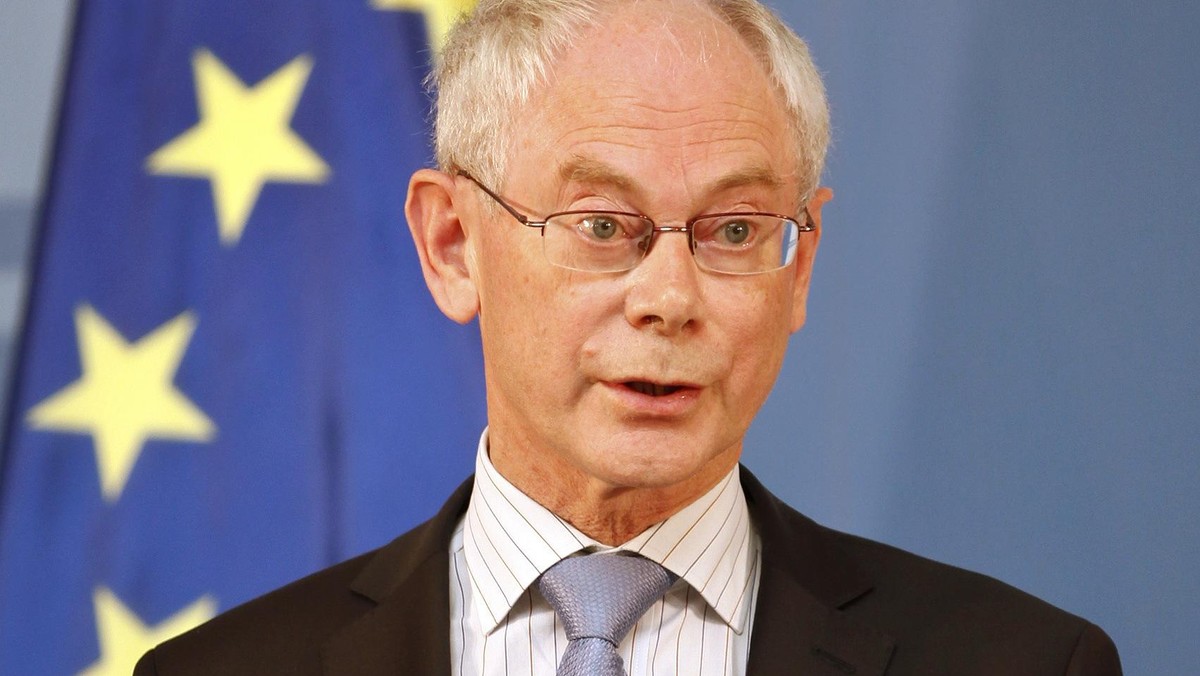 Przewodniczący Rady Europejskiej Herman Van Rompuy nie wykluczył, że w najbliższy piątek zorganizowany zostanie nadzwyczajny szczyt przywódców krajów strefy euro dotyczący kryzysu zadłużenia.