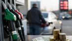 Rząd sięgnie po nowy podatek? Eksperci wskazują sposób na drożejące paliwo