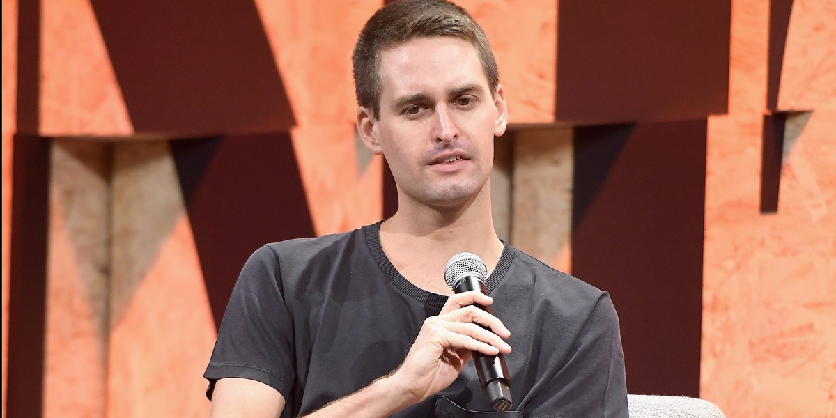 Snapchat's CEO returns from Twitter hiatus to debunk viral hoax saying app would shut down