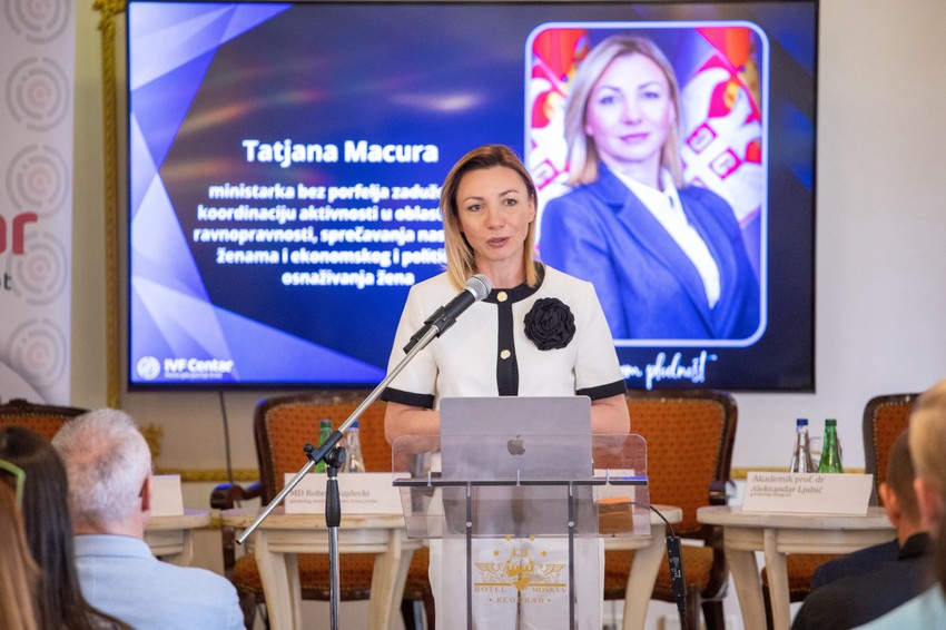 Reproduktivno zdravlje je pitanje kvaliteta života i prava svakog pojedinca da donosi informisane odluke o svom životu i porodici, istakla je mnistarka Macura