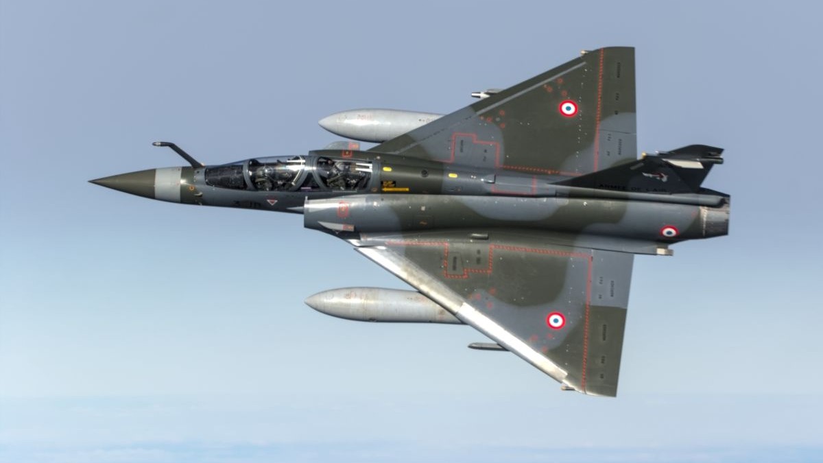 Un avion de vânătoare Mirage 2000D s-a prăbușit în Franța în timpul unui zbor de antrenament