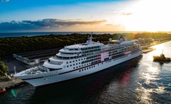 Pierwszy w tym sezonie wycieczkowiec wpłynął do portu w Gdańsku