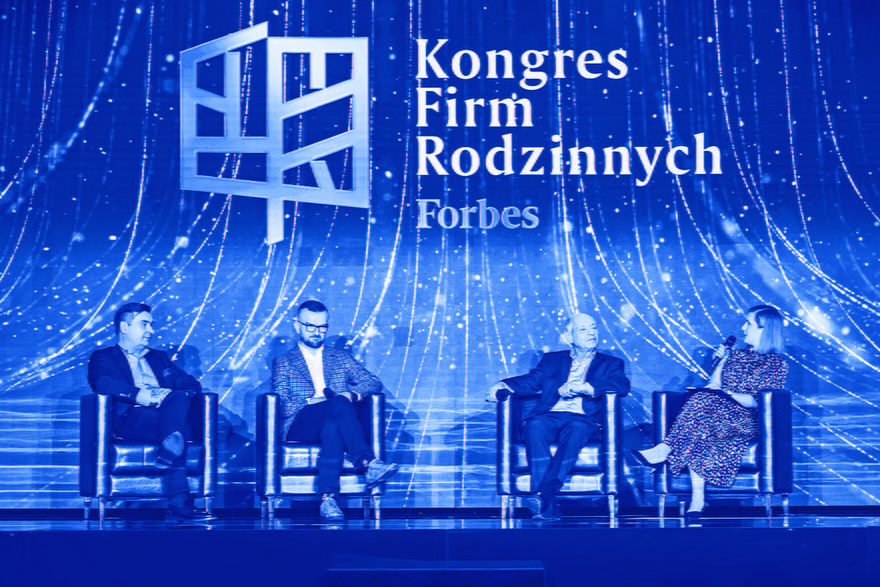 Z Magdaleną Lemańską, dziennikarką „Forbesa”, o otoczeniu prawnym firm rodzinnych mówili Henryk Orfinger, wiceprezes Grupy Dr Irena Eris, Marcin Ochnik, prezes zarządu Ochnik, i Piotr Grabowski z kancelarii Grabowski i Wspólnicy.