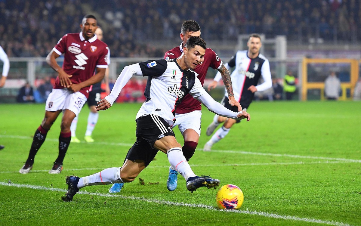 Liga włoska: Juventus rządzi w Turynie. Skorupski nie zatrzymał Interu