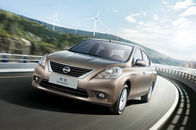 Nissan Sunny wschodzi swoją pokracznością w Chinach