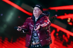 Krzysztof Skiba rozwiódł się z żoną. "Karolina i ja jesteśmy szczęśliwi"