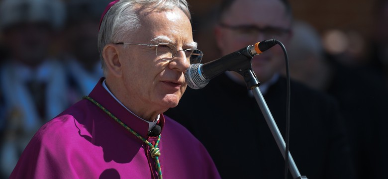 Abp Jędraszewski o "wielkiej krzywdzie" wyrządzanej Kościołowi: O matce nigdy źle