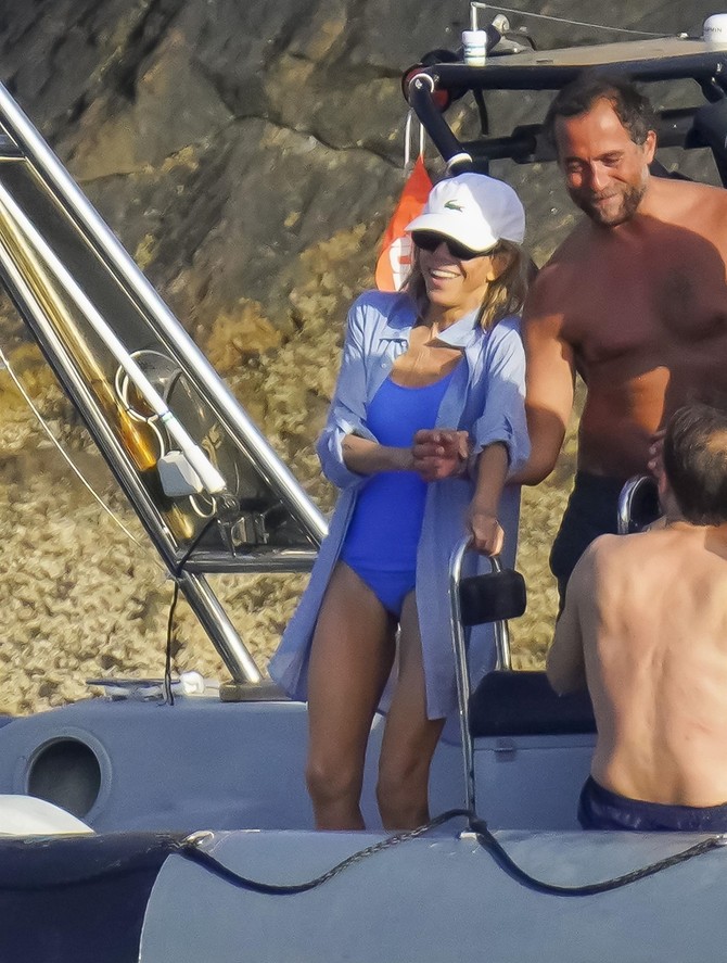 Gospođa Makron ove godine na letovanju 