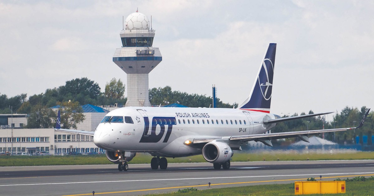 Kontrolerzy z Okęcia będą nadzorować dwa lotniska pod Warszawą. Trwa realizacja wieży zdalnej