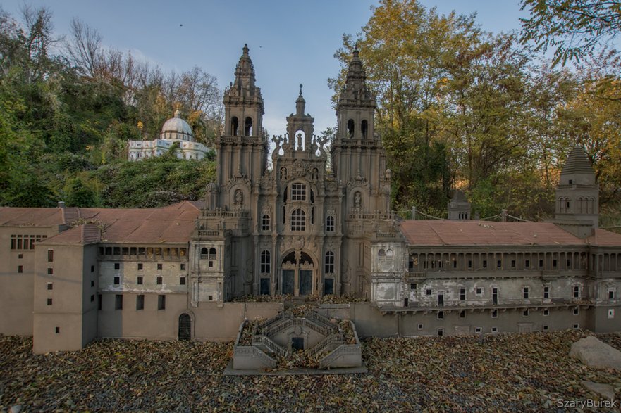 Opuszczony Park Miniatur Sakralnych w Częstochowie. Październik 2021