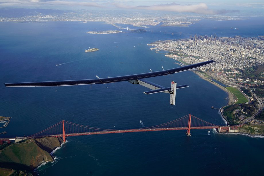 Solar Impulse 2 nad San Francisco