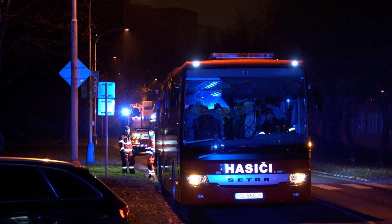 Nočný požiar bytu v Košiciach. 