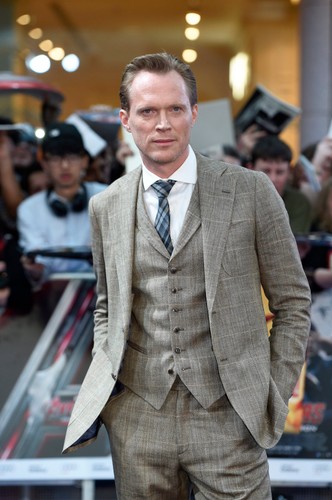 Paul Bettany na premierze filmu 'Avengers: Czas Ultrona' w Londynie