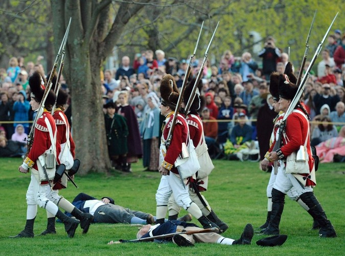 Rekonstrukcja bitwy pod Lexington z 1775 roku