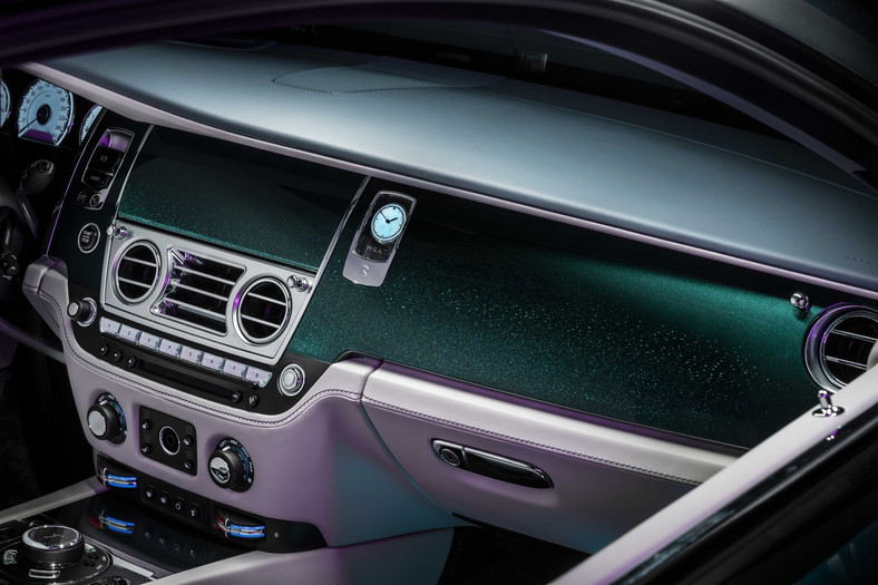 Rolls-Royce Wraith Aurora Borealis