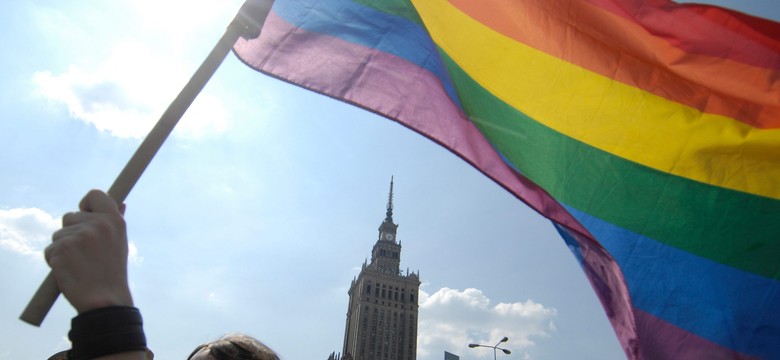 To dni gejowskich sukcesów. Niższe podatki i bezpłatne wizy