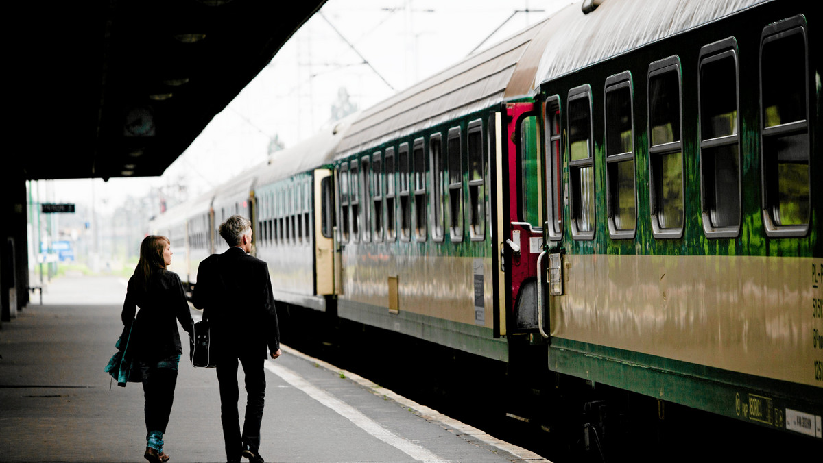 Podkarpacki Zakład Przewozów Regionalnych w Rzeszowie zmienił w sobotę rozkłady jazdy większości pociągów. Powodem są remonty torów prowadzone szczególnie na linii Kraków - Rzeszów - Przemyśl - informuje Radio Rzeszów.