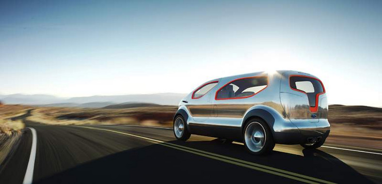 Detroit 2007: Ford Airstream concept  - crossover przyszłości