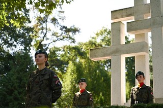 „WARTA PAMIĘCI”. Hołd bohaterom walk w obronie Ojczyzny