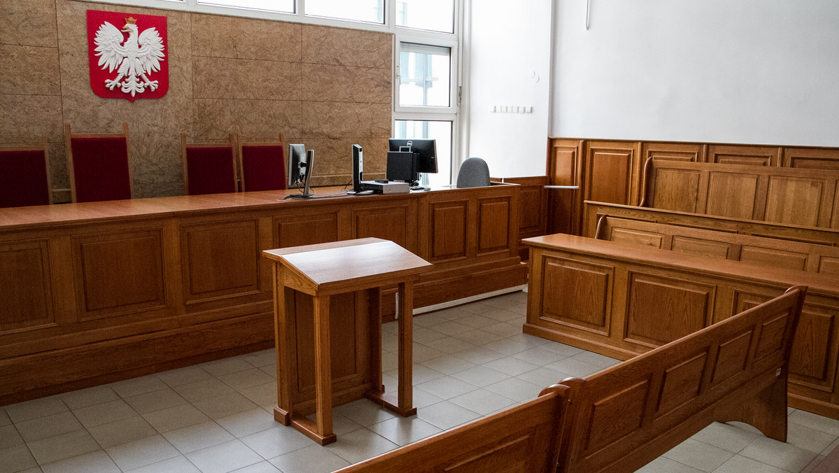 27 października Sąd Najwyższy zbada odwołanie sędziego Mirosława T. od decyzji sądu dyscyplinarnego I instancji, który za kradzież 50 zł ukarał go usunięciem ze stanu sędziowskiego - ustaliła Polska Agencja Prasowa.