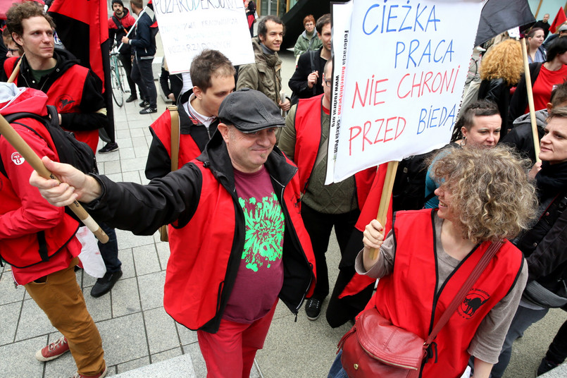 Demonstracje i wiec z okazji Dnia Prekariatu, PAP/Tomasz Gzell