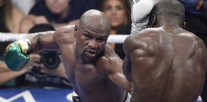 To będzie walka stulecia. Mayweather podpisał kontrakt