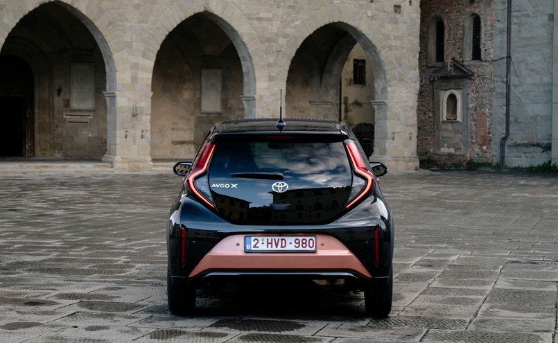 Nowa Toyota Aygo X Hybrid