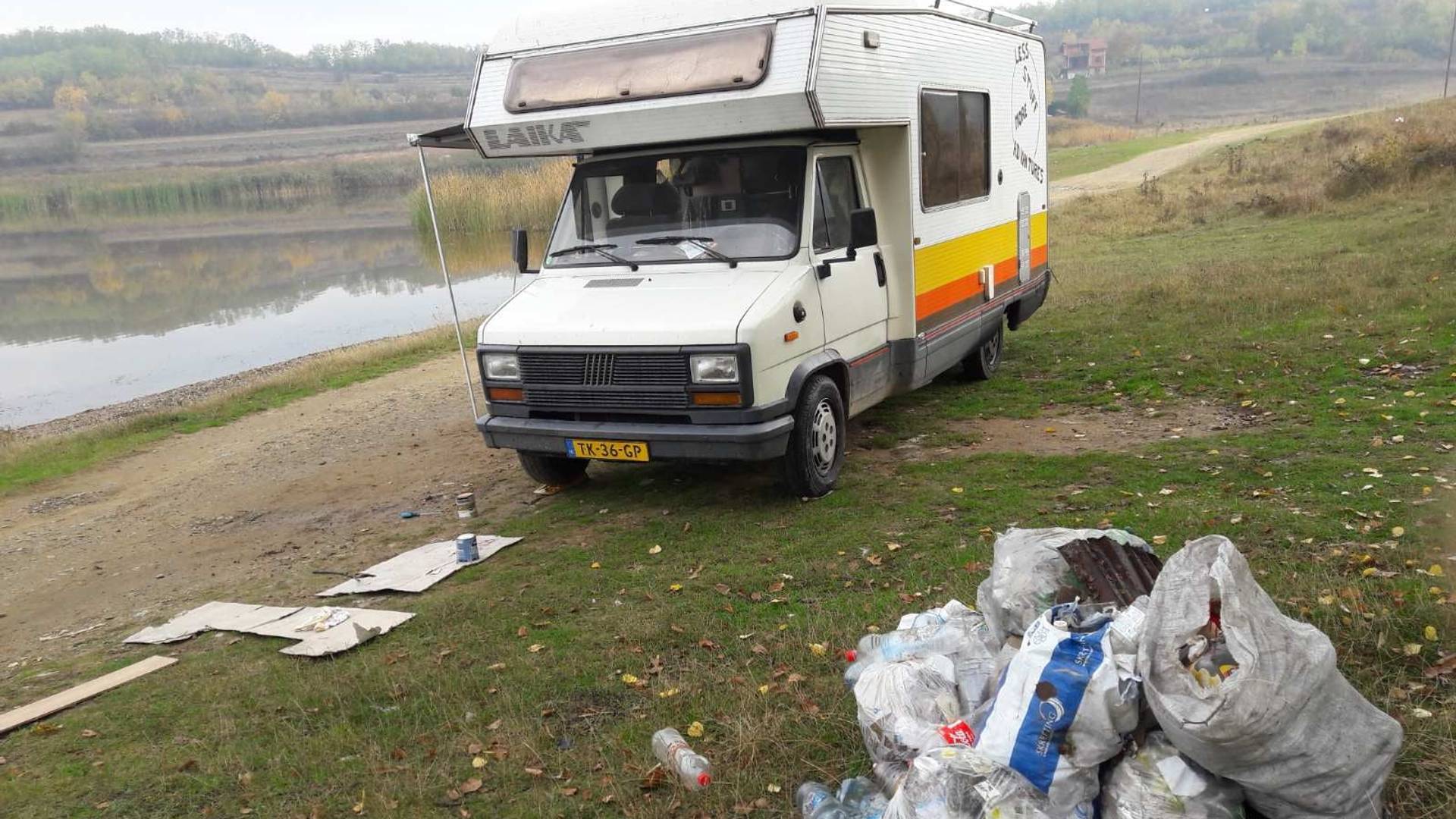 Holanđani došli da odmore na jezero blizu Vranja, pa sredili našu sramotu: Stidite se ovog smeća