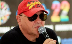 Dlaczego Owsiak chce oddać pieniądze żonie blogera? 'Ona chyba nie do końca wie, co dzieje się w domu'