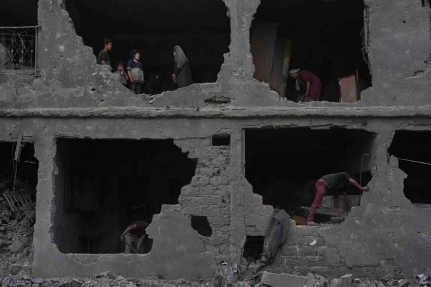 Šteta nakon izraelskog napada na školu UN u koju su se sklonile izbeglice u Džabaliji, Gaza, 12. maja