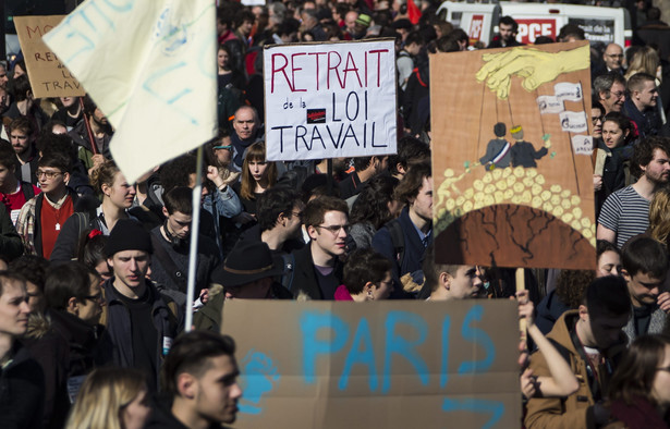 Francja: Masowe protesty przeciwko ustawie wprowadzającej nowe prawa pracy