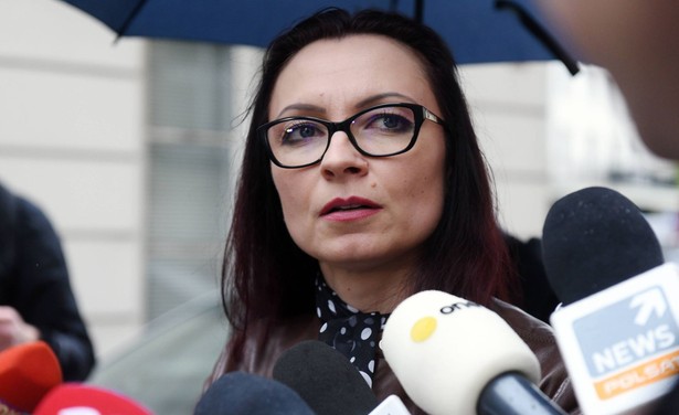 Była żona byłego posła PiS chce wejść do polityki. "Niech żaden prawdziwy katolik nie waży się startować z PiS czy PO"