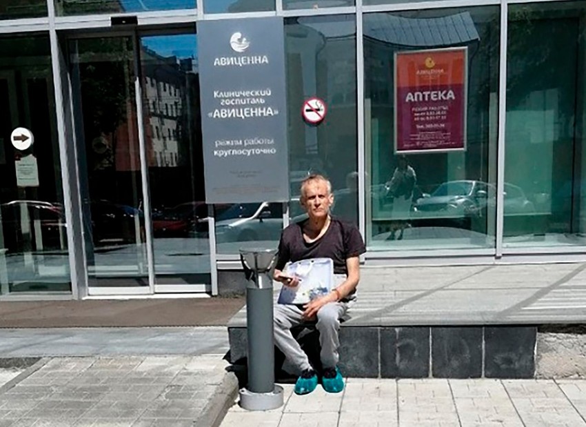 Dr Dmitrij Kolker pre odlaska u bolnicu