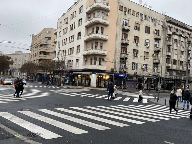 For the first time, pedestrians crossed the intersection in Belgrade obliquely