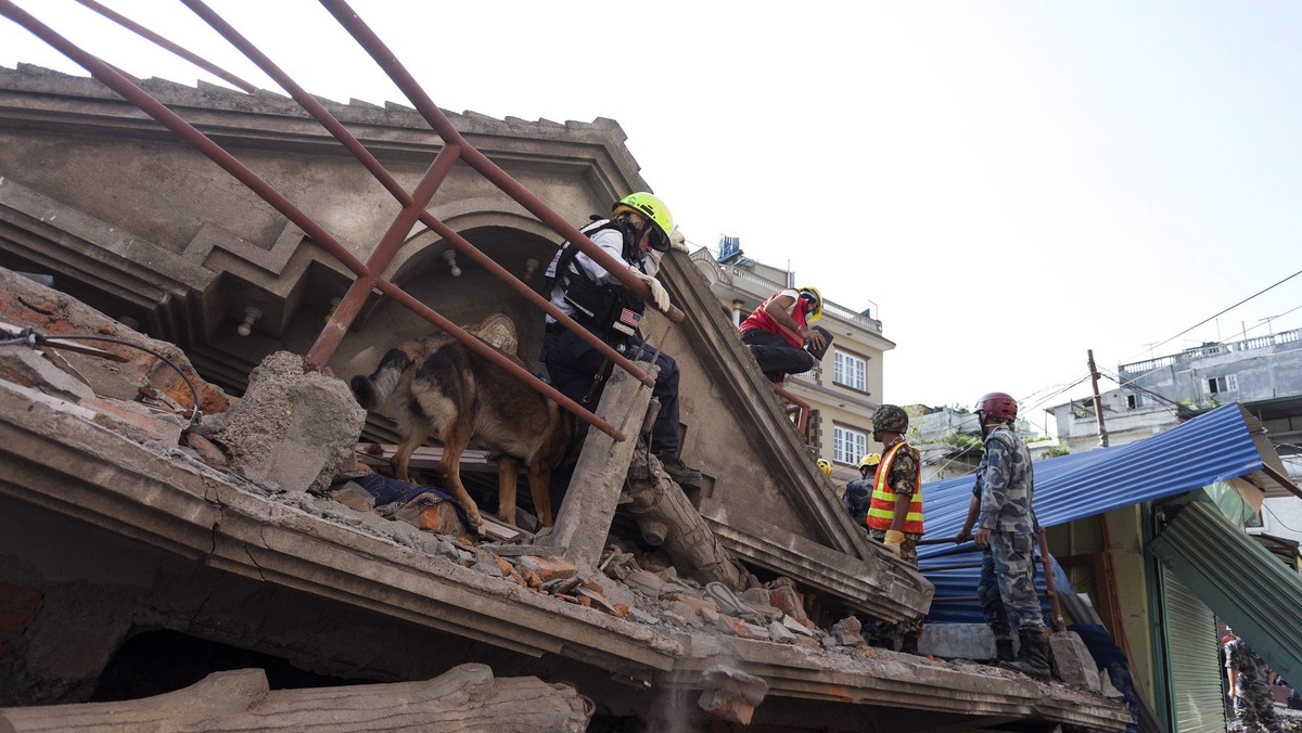 trzęsienie ziemi Nepal drugie