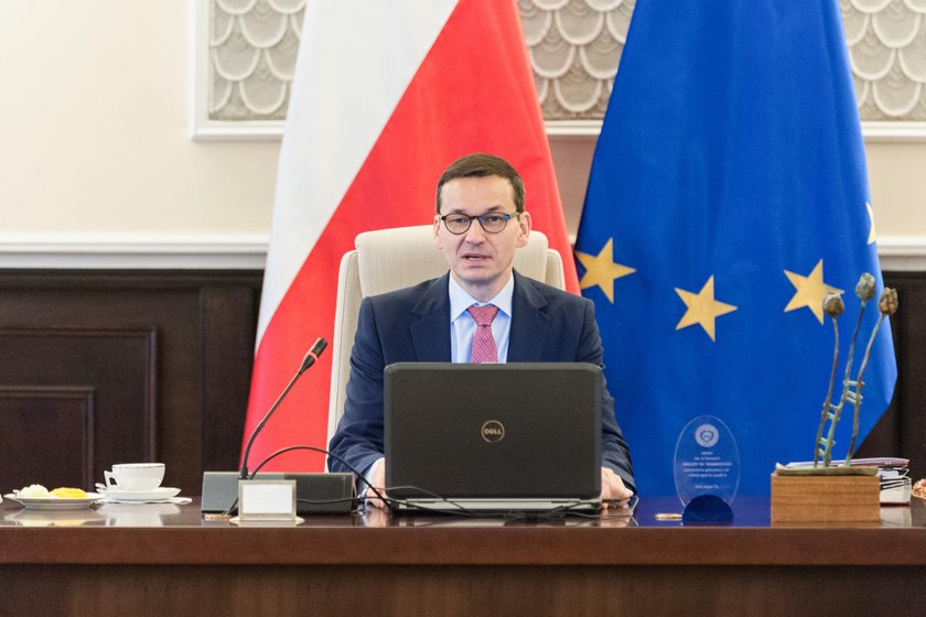 Morawiecki chce oszczędzić generała Hermaszewskiego