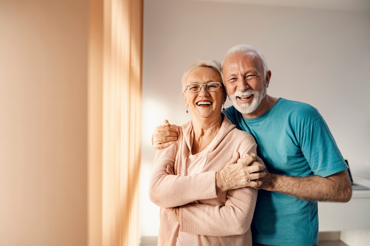 Nowa opieka geriatryczna. Szansa dla seniorów, zadania dla powiatów [PORADNIK]