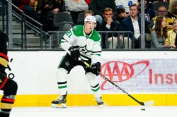 Obrońcy tytułu rozgromieni w Dallas. Grad goli w meczu Jets z Oilers