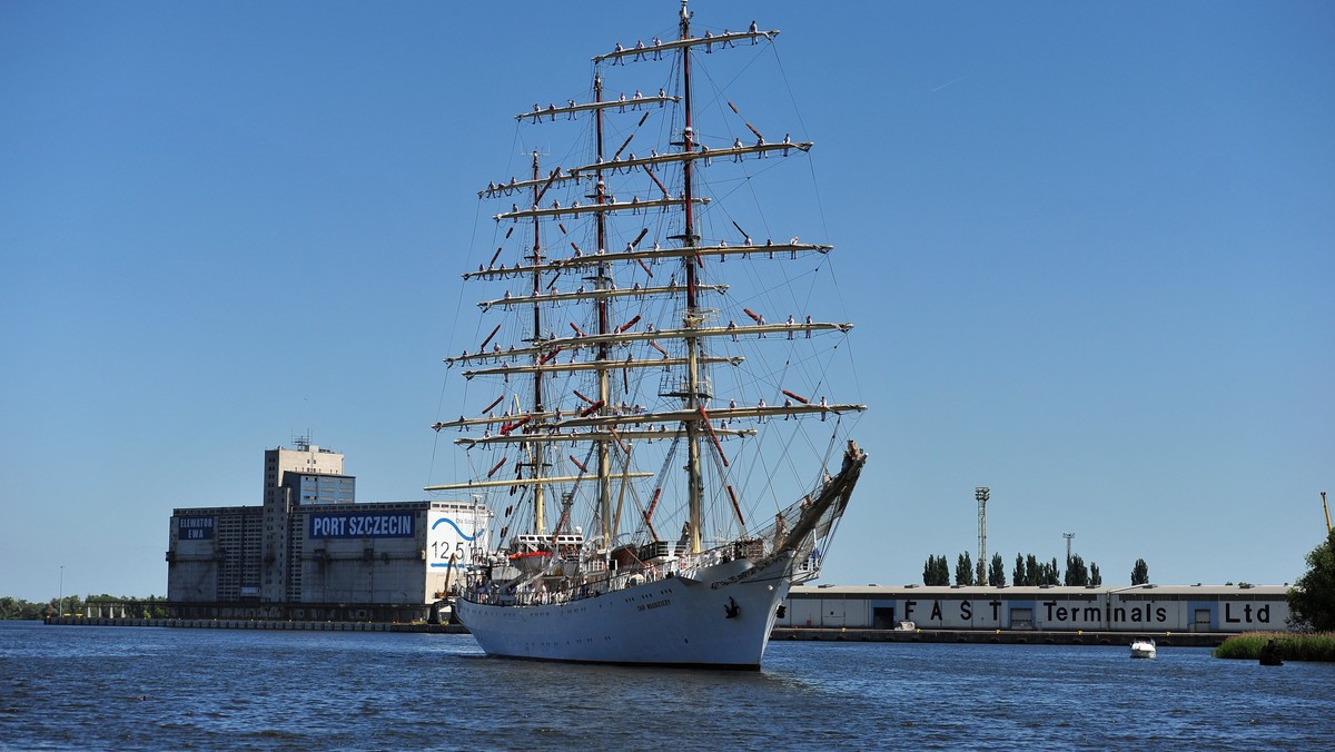 SZCZECIN BALTIC TALL SHIPS REGATTA 2015 (Dar Młodzieży)