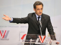 Sarkozy przycisnął Irlandczyków