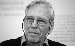 Nie żyje Amos Oz. Izraelski pisarz miał 79 lat
