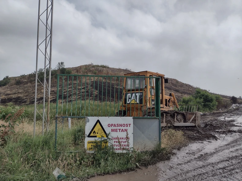 Fotografije ne mogu da prenesu, ali nesnosni smrad se oseća na širem prostoru