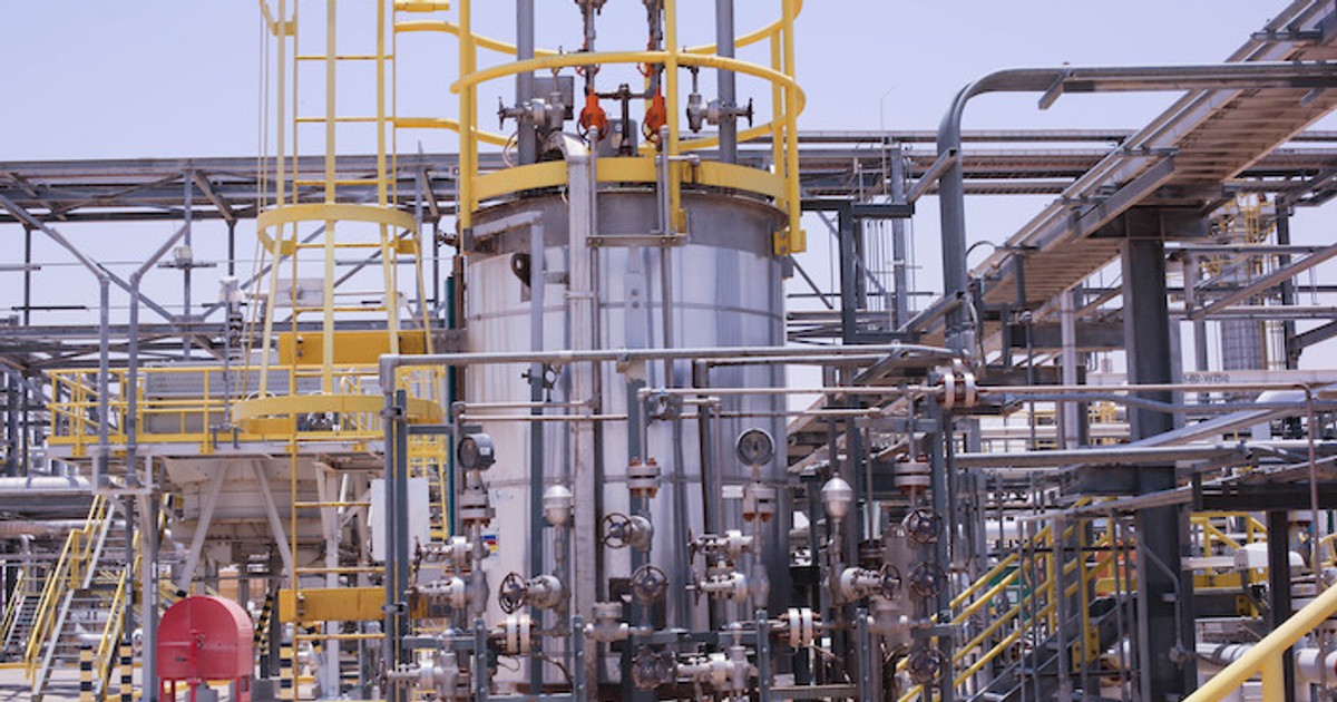 Egypt to invest $4 billion in oil refinery upgrades to cut fuel imports and boost capacity