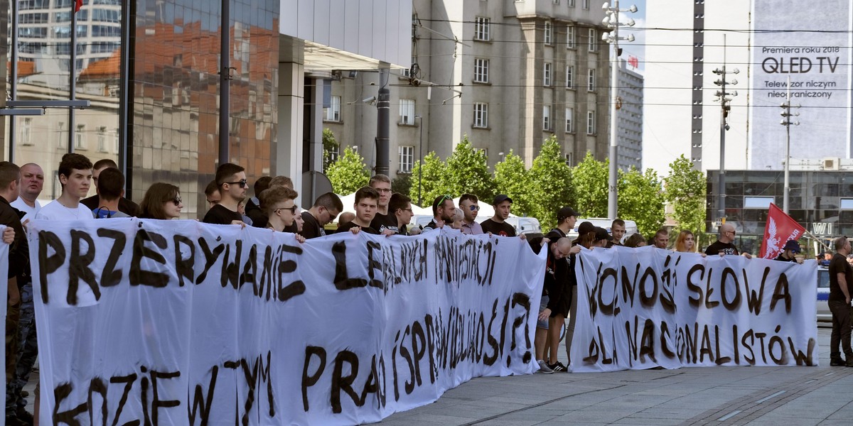 Katowice. Manifestacja Młodzieży Wszechpolskiej 