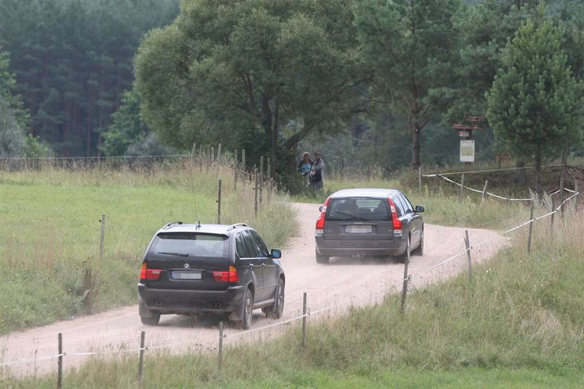 Ale gapa! Komorowski zapomniał o światłach