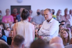 Donald Tusk: Sejmowe wakacje to skandal. Nie rozumiem tego