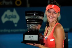 Radwańska zmiażdżyła Cibulkovą i wygrała turniej w Sydney